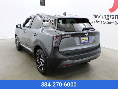 New 2026 Nissan Kicks SV image 2