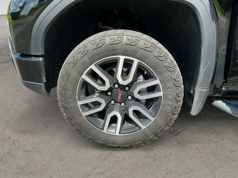 Used 2024 GMC Sierra 1500 AT4 w/ Technology Package image 14