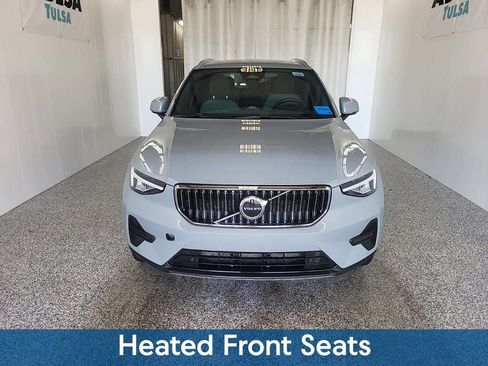 Used 2024 Volvo XC40 B5 Core AWD/4WD image 7