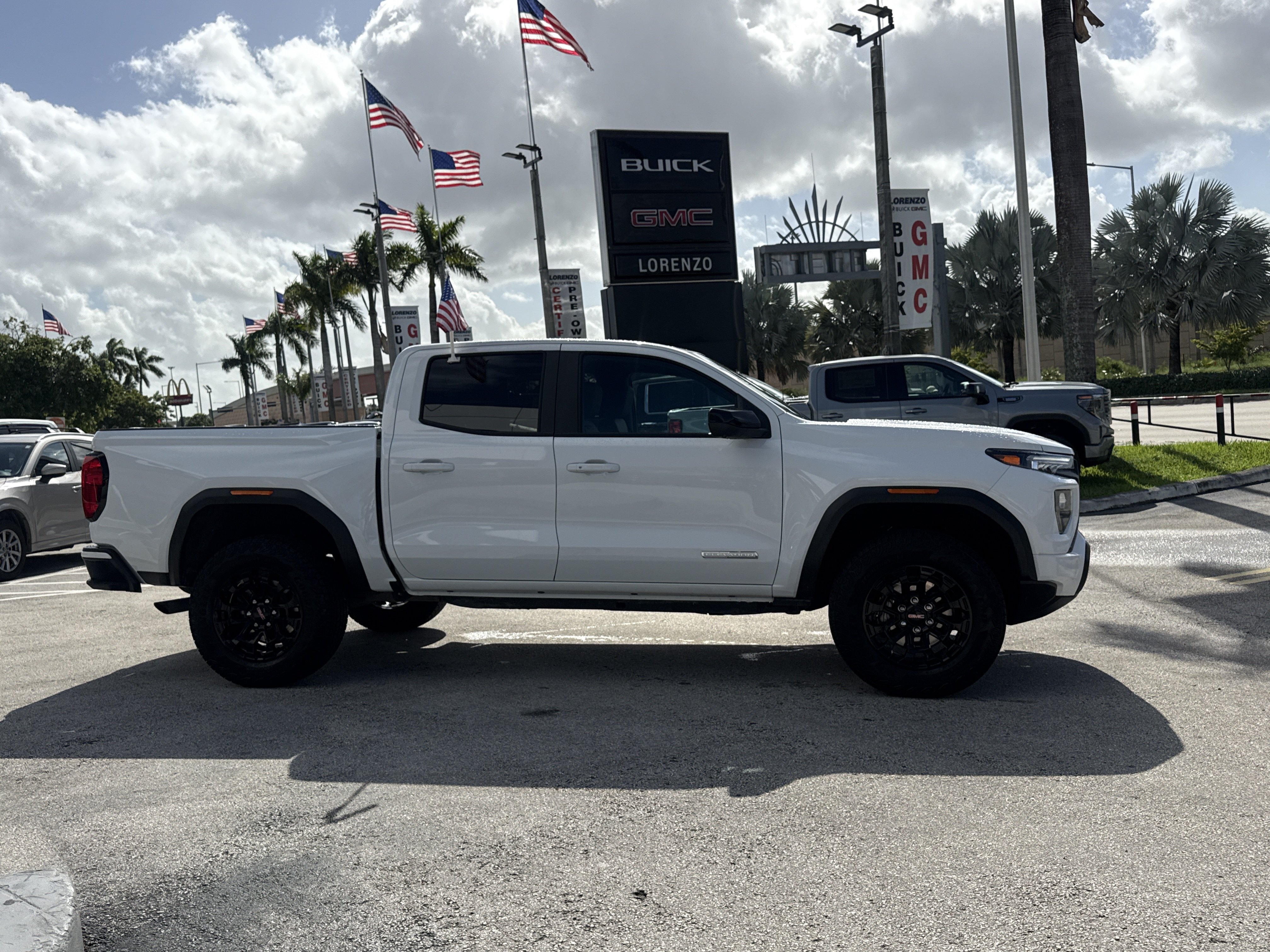 Used 2026 GMC Canyon Elevation w/ Convenience Package RWD image 6