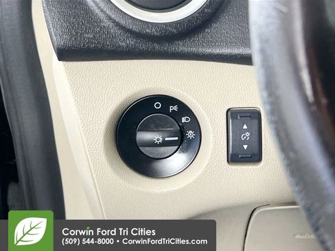 Used 2016 Ford Fiesta SE w/ Cold Weather Package FWD image 20