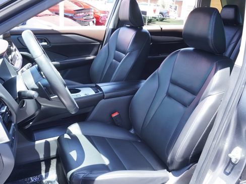 Used 2023 Nissan Rogue SL w/ SL Premium Package FWD image 14