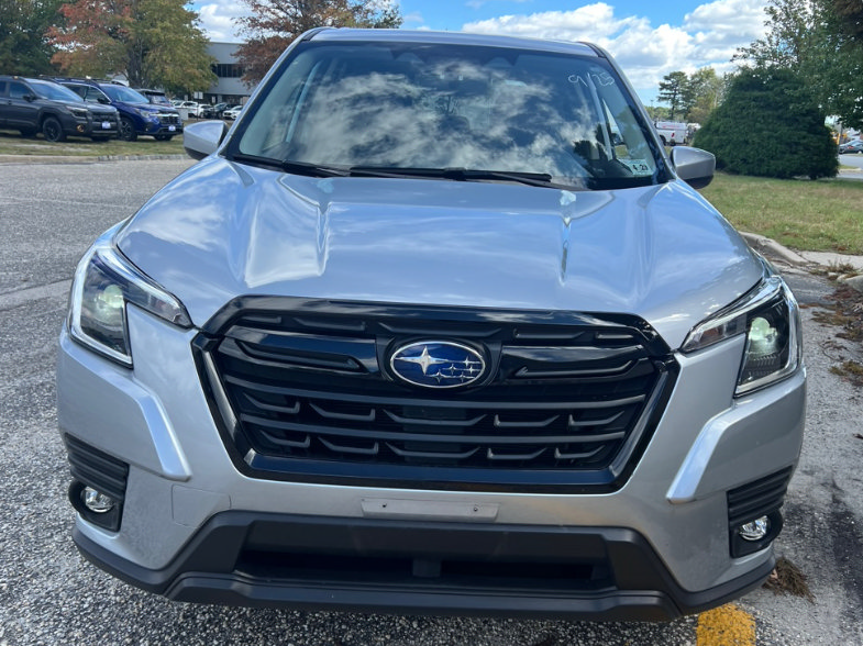 Used 2024 Subaru Forester Premium AWD/4WD image 5