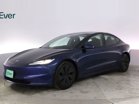Used 2024 Tesla Model 3 Standard Range RWD image 2