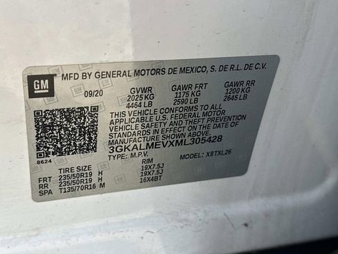 Used 2021 GMC Terrain SLE w/ Driver Convenience Package FWD image 17