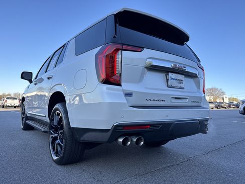 Used 2023 GMC Yukon Denali w/ Max Trailering Package image 8