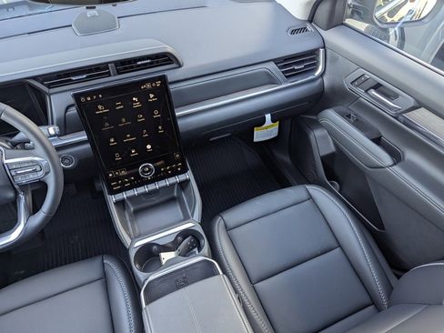 New 2026 GMC Terrain Denali w/ LPO, Floor Liner Package AWD/4WD image 20