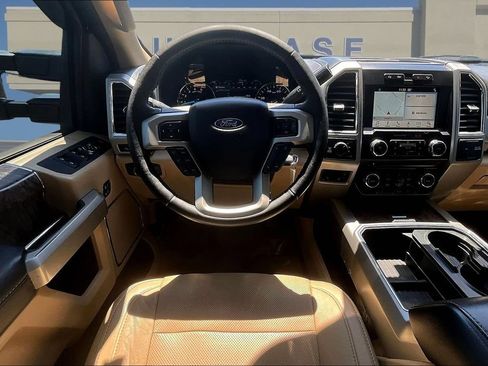 Used 2018 Ford F250 Lariat w/ Chrome Package AWD/4WD image 9