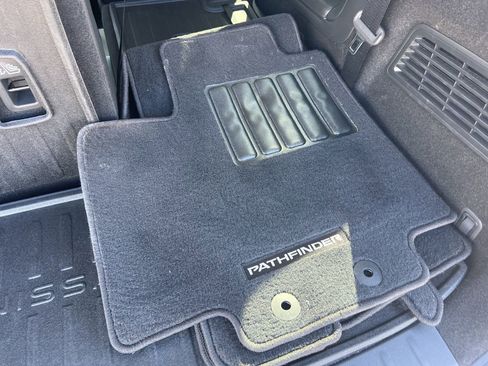 Certified 2024 Nissan Pathfinder Platinum image 12