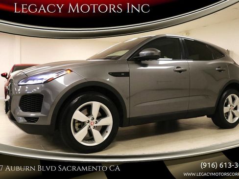 Used 2020 Jaguar E-PACE SE image 4