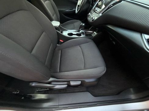 Used 2020 Chevrolet Malibu LT FWD image 53