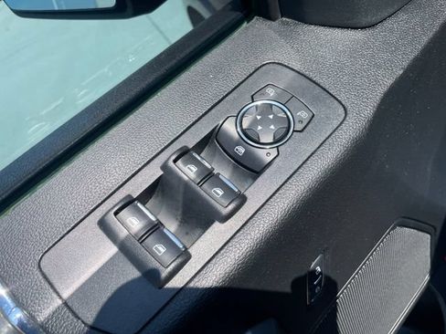 Used 2018 Ford F150 XLT w/ Equipment Group 302A Luxury AWD/4WD image 40