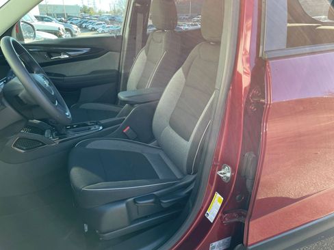 Used 2025 Chevrolet TrailBlazer LT image 24