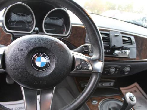 Used 2006 BMW Z4 3.0i RWD image 14