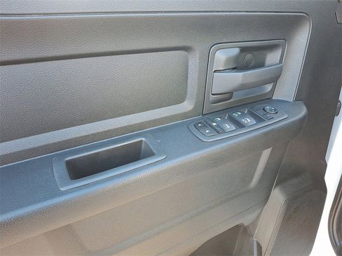 Used 2022 RAM 2500 Tradesman w/ Chrome Appearance Group image 12