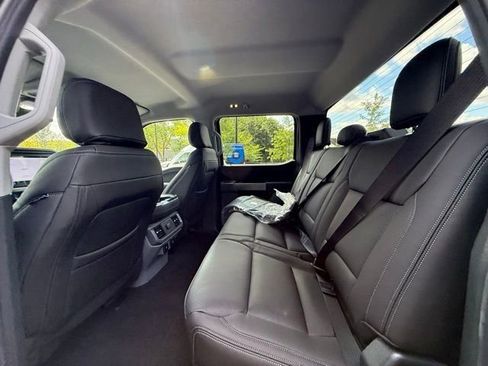 New 2025 Ford F150 XLT w/ Equipment Group 301A Standard image 18