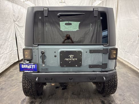 Used 2014 Jeep Wrangler Rubicon w/ Power Convenience Group AWD/4WD image 7