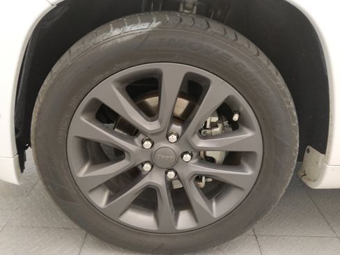 Used 2019 Jeep Grand Cherokee High Altitude AWD/4WD image 31