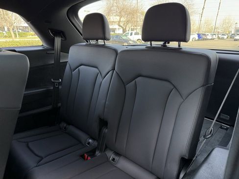 Used 2024 Audi Q7 2.0T Premium Plus image 16