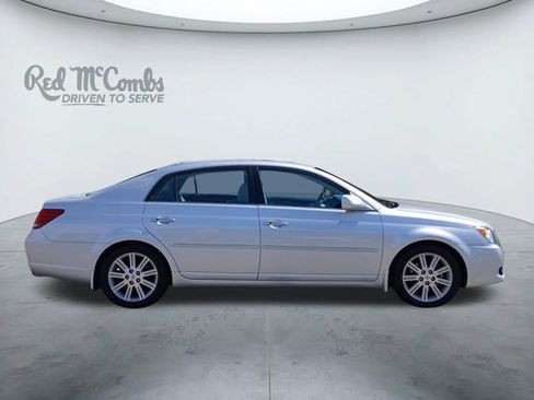 Used 2010 Toyota Avalon Limited image 6