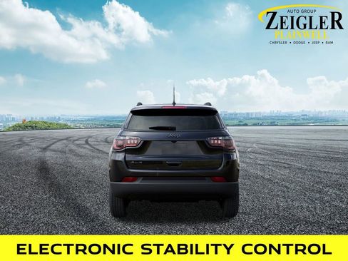 New 2026 Jeep Compass Latitude AWD/4WD image 7