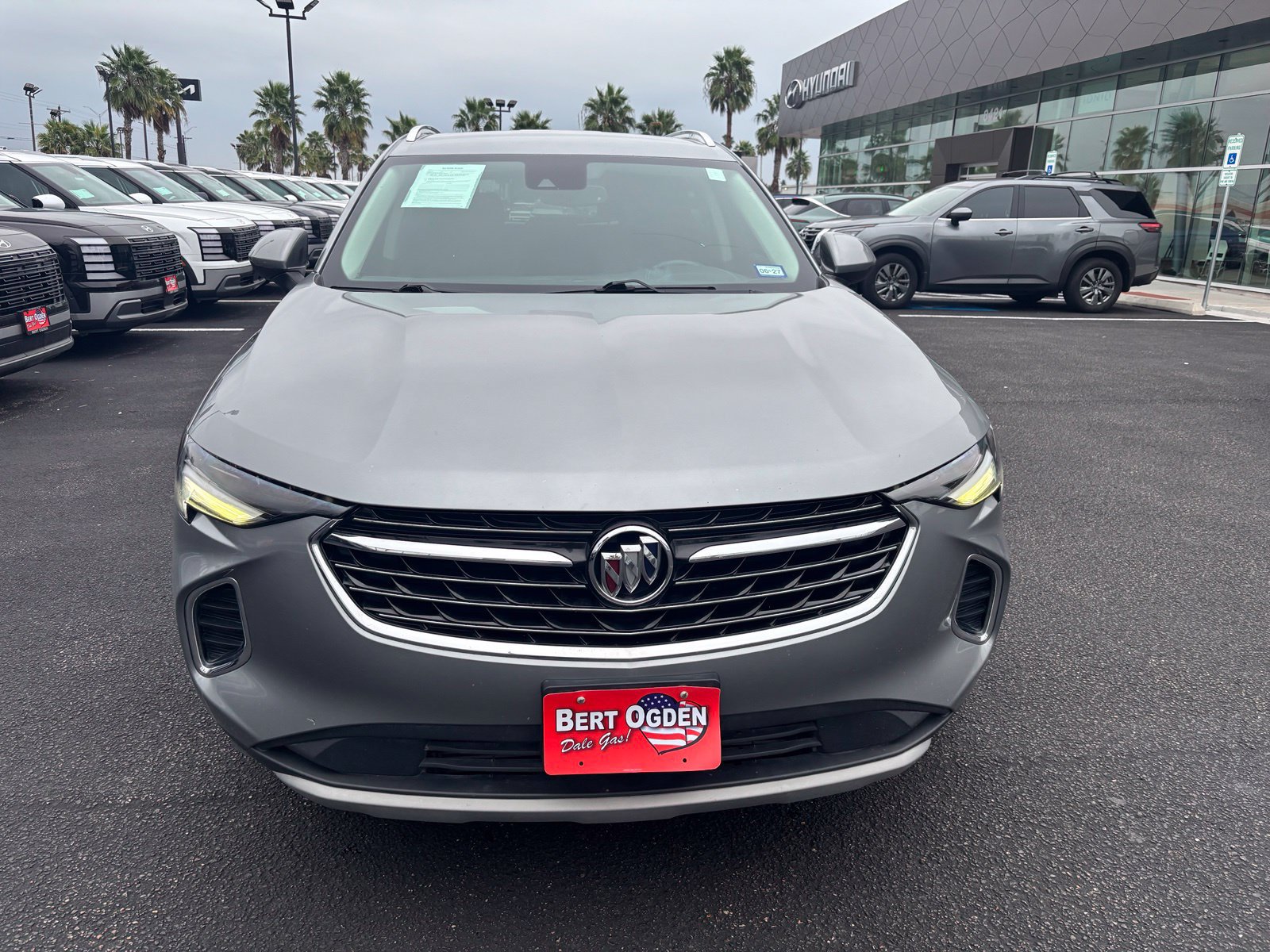 Used 2023 Buick Envision Essence FWD image 2