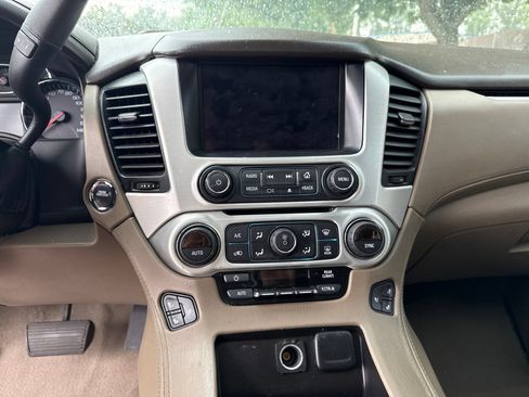 Used 2020 GMC Yukon SLT w/ Open Road Package AWD/4WD image 19