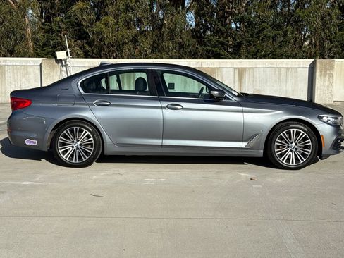 Used 2018 BMW 530e image 7