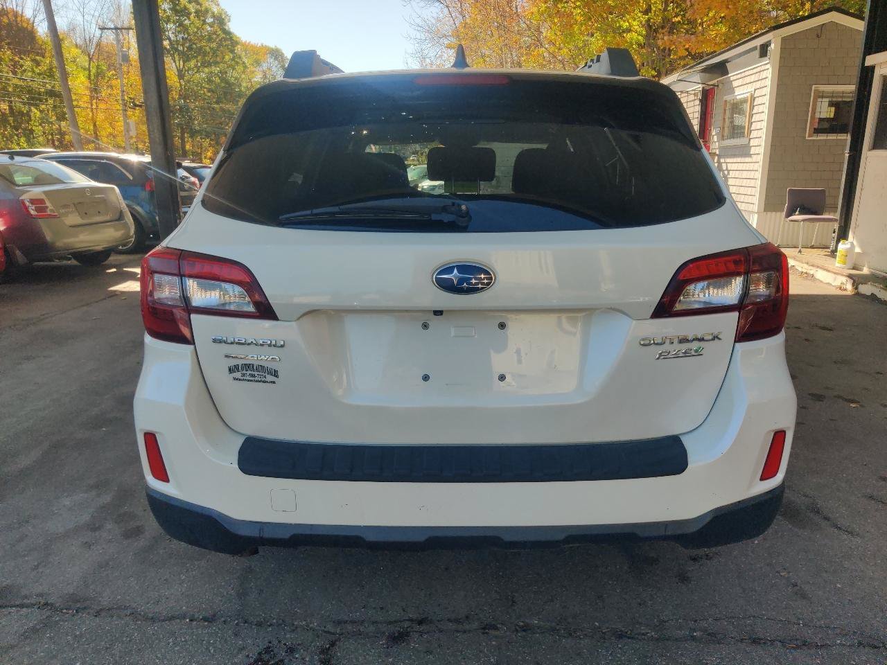 Used 2017 Subaru Outback 2.5i Limited AWD/4WD image 5