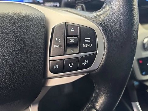 Used 2020 Ford Explorer XLT w/ Equipment Group 202A AWD/4WD image 18