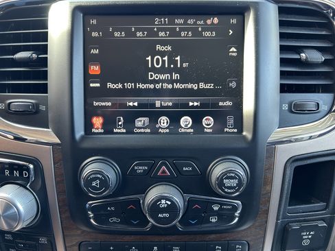 Used 2016 RAM 1500 Laramie Longhorn w/ Convenience Group image 28