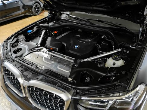 Used 2025 BMW X4 xDrive30i image 52