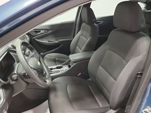 Used 2025 Chevrolet Malibu LT image 28