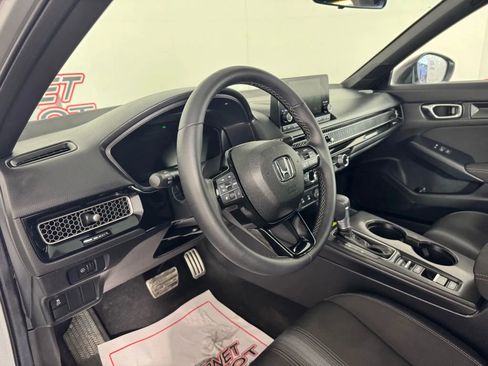 Used 2025 Honda Civic Sport image 10