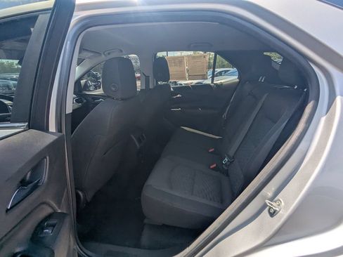 Used 2021 Chevrolet Equinox LT w/ Driver Convenience Package FWD image 26