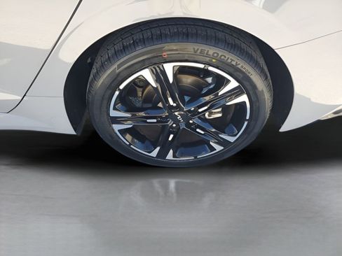 Used 2024 Kia K5 GT-Line w/ GT-Line Premium Package image 20