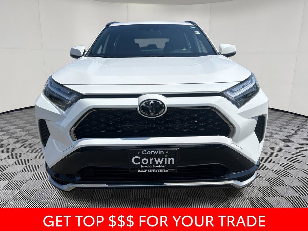 Used 2025 Toyota RAV4 SE AWD/4WD image 2