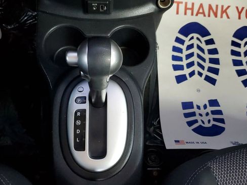 Used 2018 Nissan Versa SV image 14