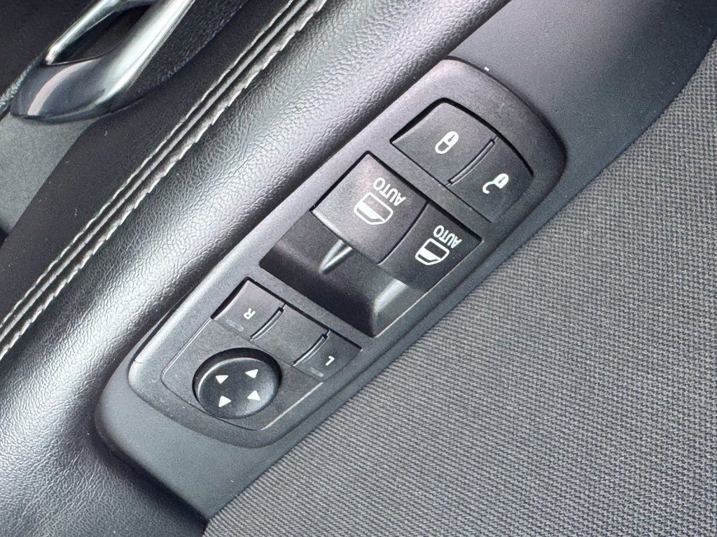 Used 2021 Dodge Challenger R/T Scat Pack RWD image 29