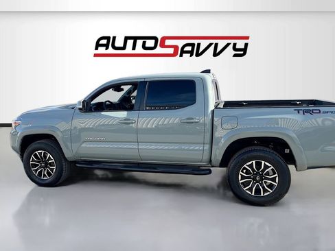 Used 2023 Toyota Tacoma TRD Sport w/ Technology Package RWD image 4