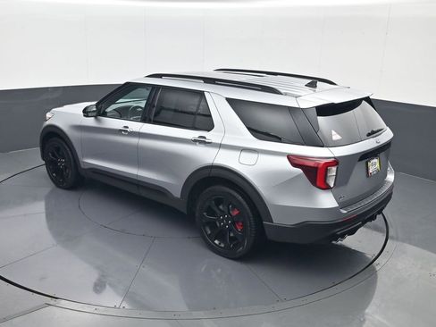 Used 2022 Ford Explorer ST w/ Equipment Group 401A AWD/4WD image 20