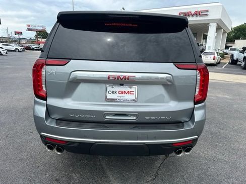Used 2023 GMC Yukon XL Denali RWD image 4