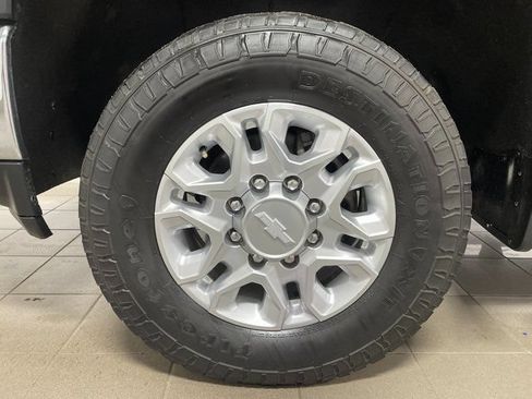 Used 2020 Chevrolet Silverado 2500 LTZ w/ LTZ Plus Package AWD/4WD image 8