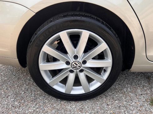 Used 2013 Volkswagen Jetta TDI image 25