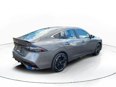 New 2026 Nissan Sentra SR w/ SR Premium Package FWD image 4