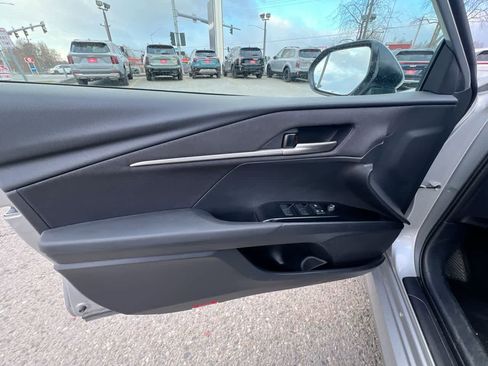 Used 2025 Toyota Camry LE image 13