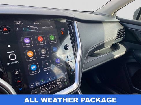 Used 2025 Subaru Outback Premium image 29