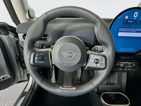 Certified 2025 MINI Cooper S image 11