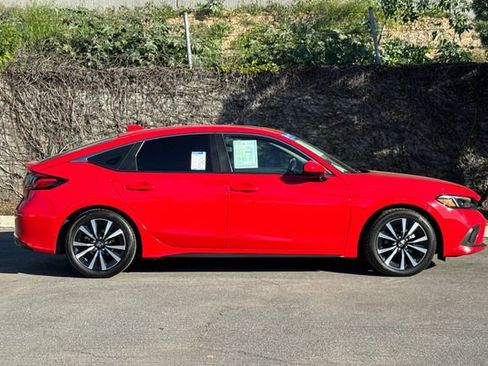 Certified 2024 Honda Civic EX-L image 3