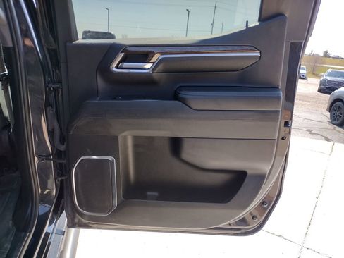 Used 2023 GMC Sierra 1500 SLE w/ Enhanced Capability Package image 28